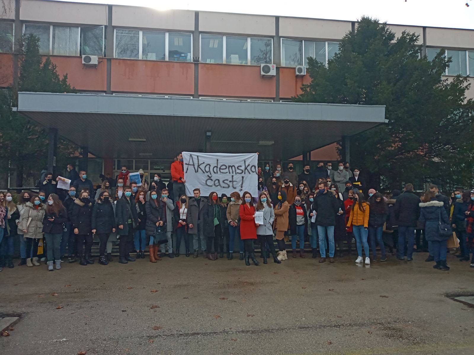 Tuzlanski studenti: Ispitati sumnje o navodnom seksualnom uznemiravanju na Univerzitetu